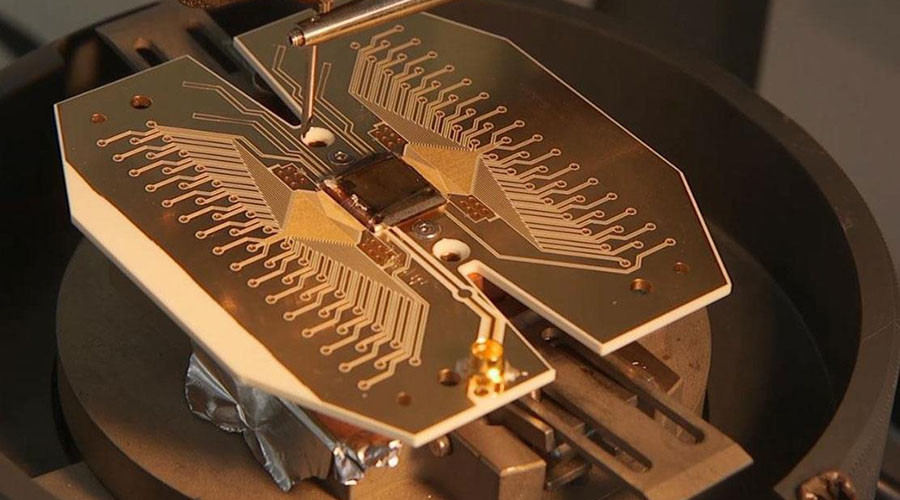 Quantum supercomputer could ‘change life completely’