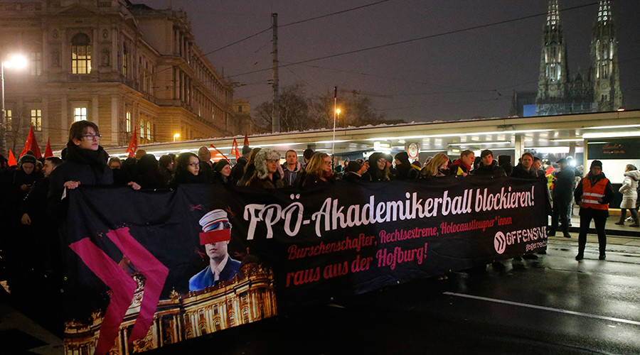 Thousands march in Vienna against annual ‘far-right’ ball (PHOTOS, VIDEOS)