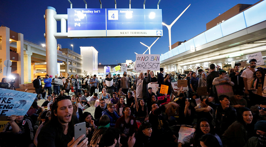 US appeals court denies Trump administration’s request to reinstate travel ban