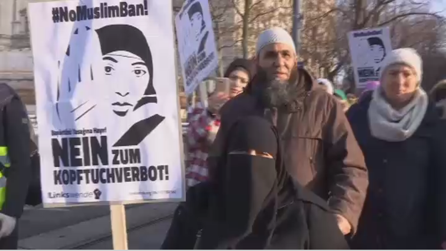Thousands march against ‘sexist & racist’ burqa ban plan in Austria (VIDEOS)