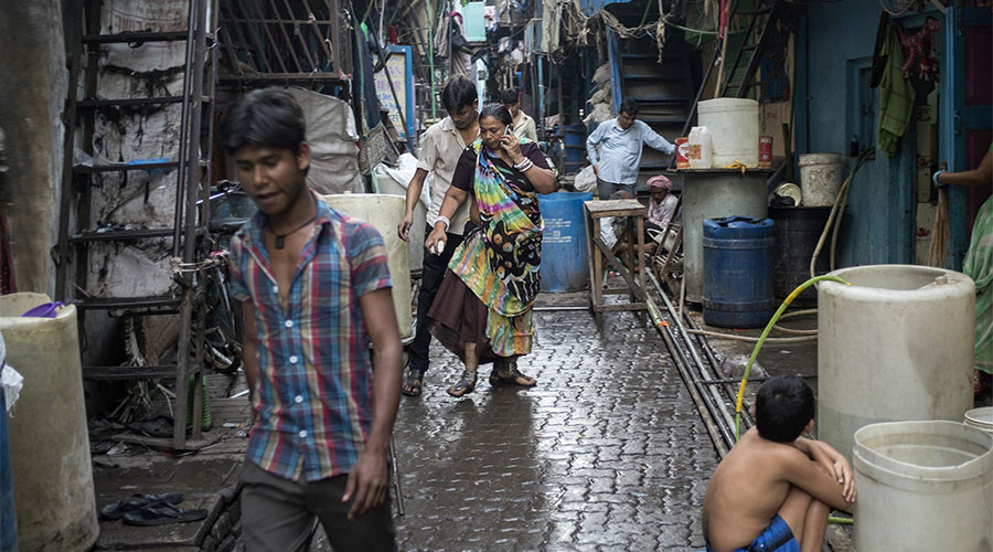 India considers cash handouts to fight poverty