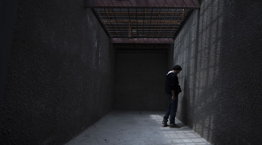 Russian opinions on death penalty split evenly, poll shows