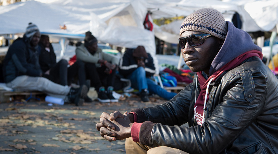 Merkel to present program to speed up deportation of failed asylum seekers – reports
