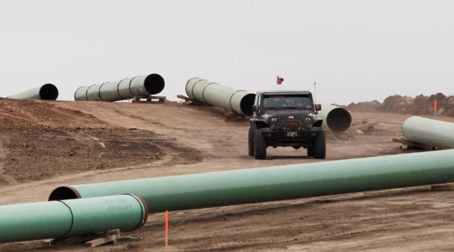 Sioux tribe files legal challenge after Dakota Access Pipeline construction resumes