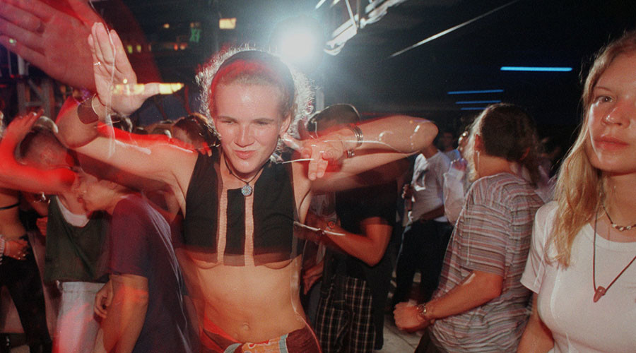 All in the hips: Study reveals how to own dancefloor