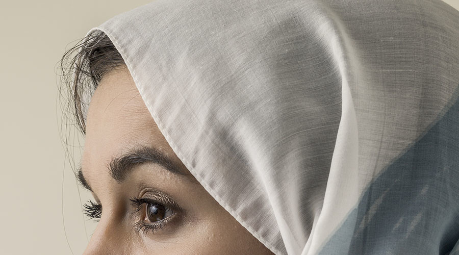 Muslim teacher who didn’t get job at Berlin school because of headscarf wins €9K compensation