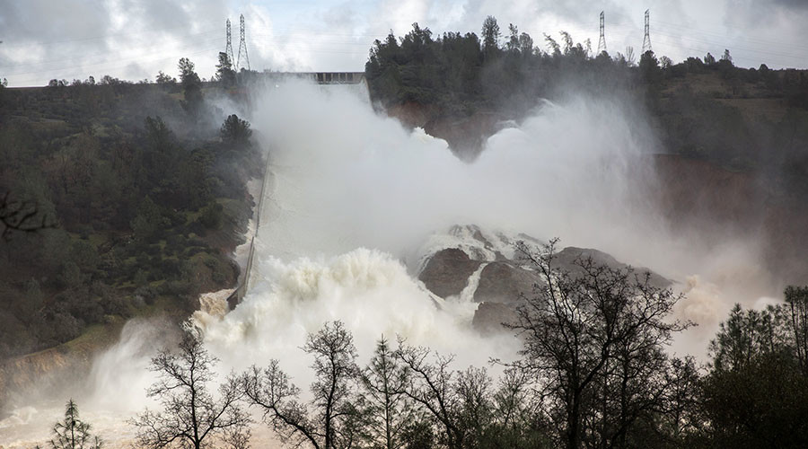 Ecological threats loom amid rising Calif. reservoir, damaged spillway at tallest US dam