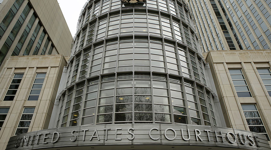 Two Americans plead guilty to bomb plot, admit supporting ISIS