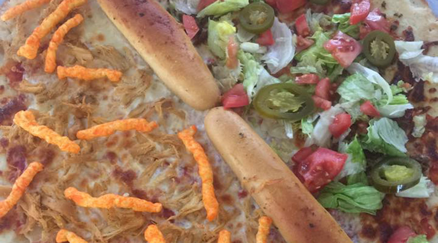 'Trump pizza’ with ‘all bread border’ on sale at Texas eatery (PHOTOS)