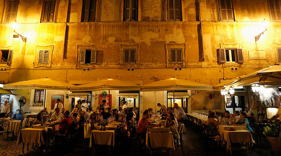 Italian restaurant offers 5% discount to families with well-behaved children