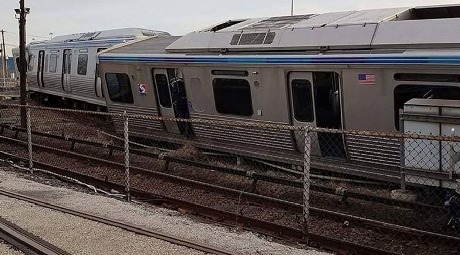 Philadelphia commuter trains crash head-on, four people injured (VIDEO, PHOTOS)