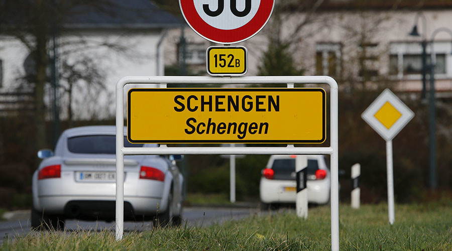 Brussels approves German, French proposals on reviewing Schengen rules