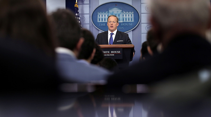 White House blocks several MSM orgs from press gaggle, others boycott in solidarity
