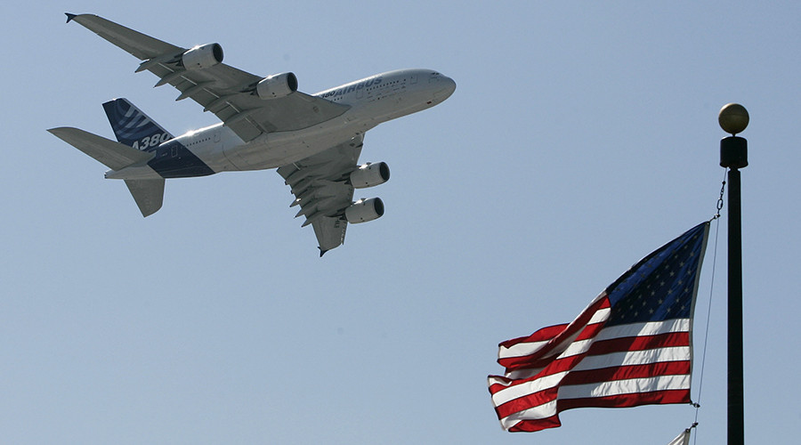 ‘Papers, please’: Immigration agents check IDs of passengers arriving from domestic flight