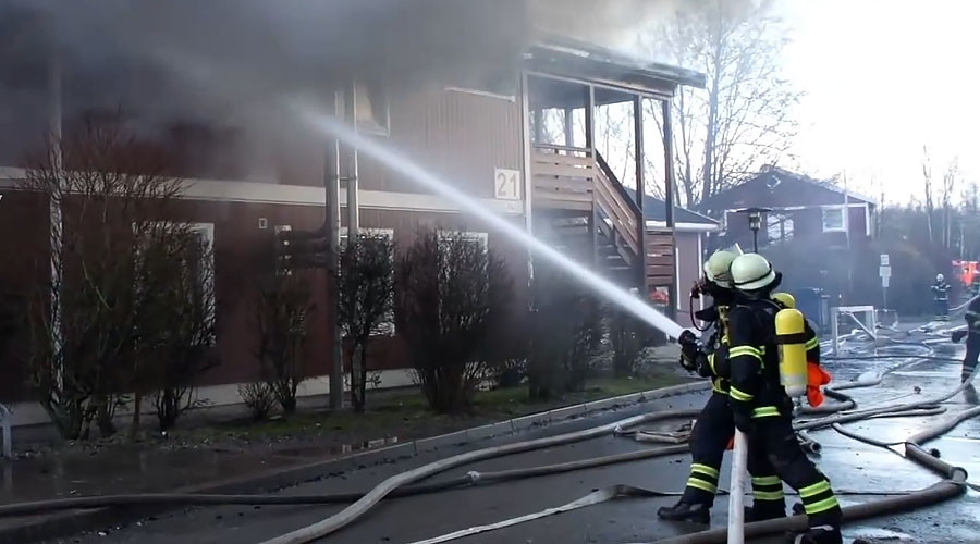 2 refugee centers in Germany go up in flames, 1 suspected arson (VIDEO)