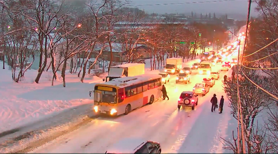 Ice, speed & horror: How Vladivostok, Russia, takes winter driving to a whole new level (VIDEOS)