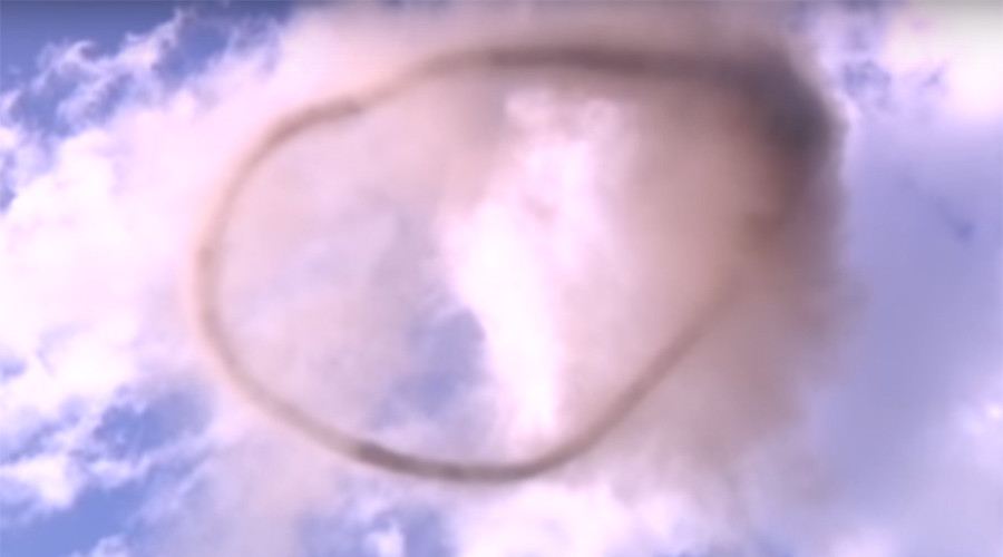 Weird cloud hovers near Belgrade following explosions at Serbian military facility (PHOTO, VIDEO)