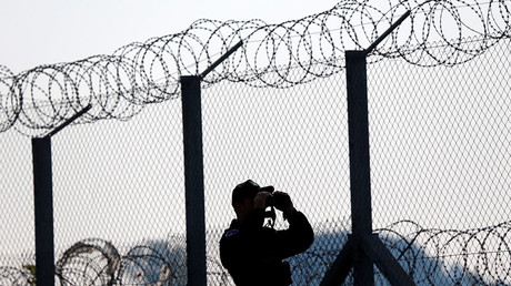 A barbed-wire fence already stands along the Hungary-Serbia border. © Laszlo Balogh