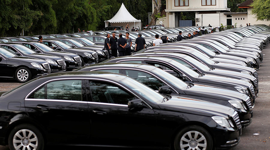Saudi king reserves 5 luxury hotels for Bali leg of extravagant Asia trip
