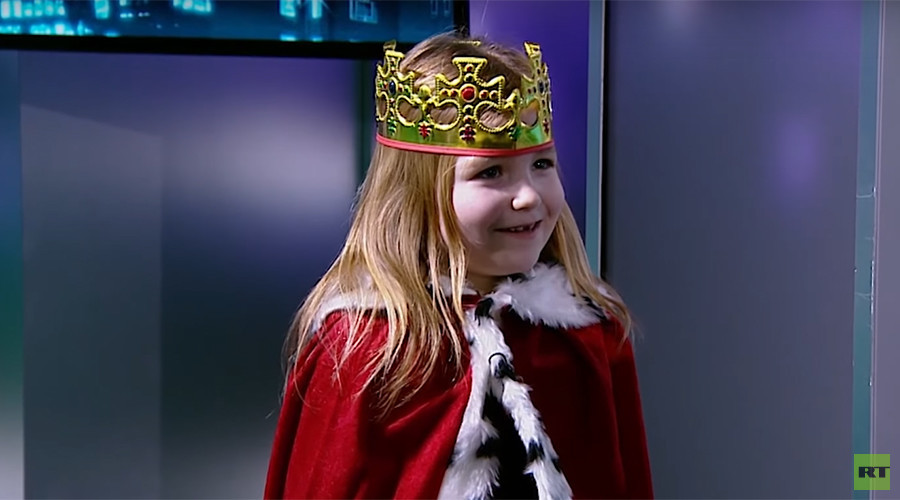 We are amused: Social media reacts to ‘Farage knighting’ stunt at RT