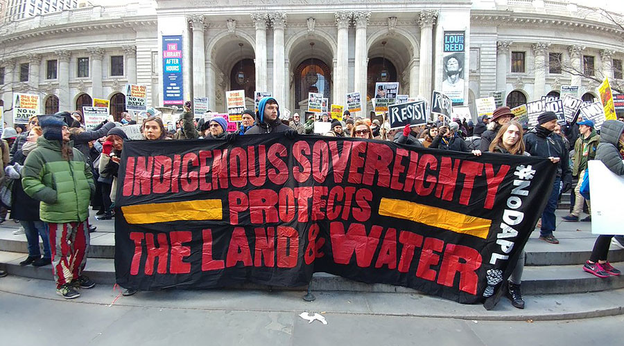 #NoDAPL protest & #March4Trump rallies meet outside Trump Tower (PHOTOS, VIDEOS)