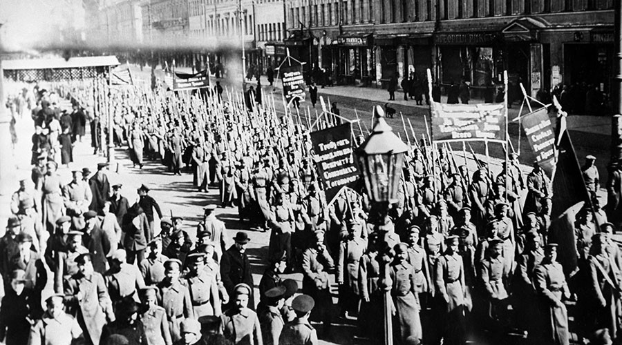 Revolution begins: Mass protests, bloody uprising & Tsar abdicates (#1917LIVE coverage)