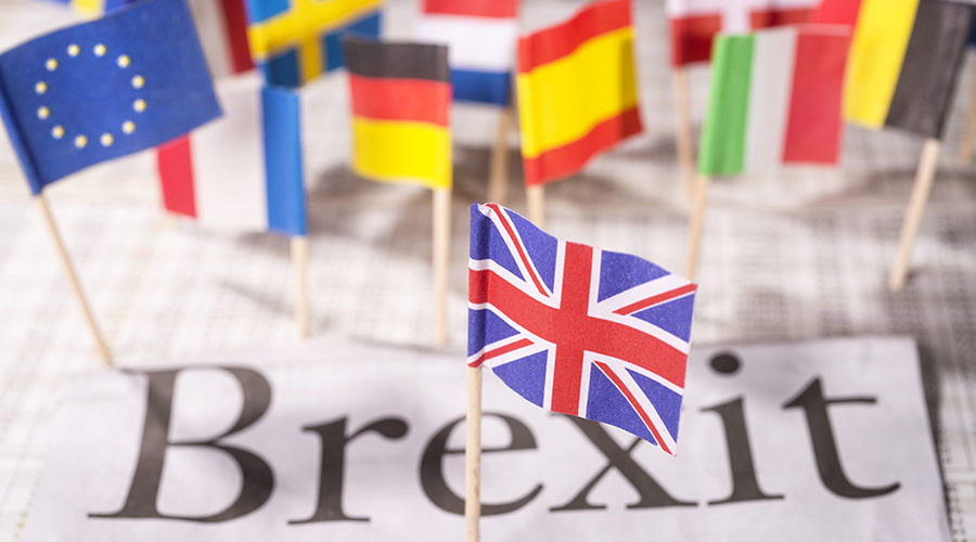 UK citizens should keep EU benefits post-Brexit, says Europe’s chief negotiator