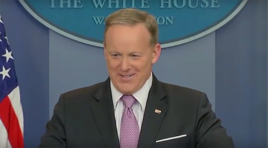 Spicer SOS? White House spokesman’s upside down flag pin unleashes Twitter frenzy