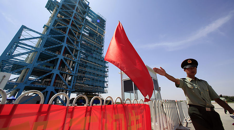 China says its building new space capsule for low Earth orbit missions & Moon landings