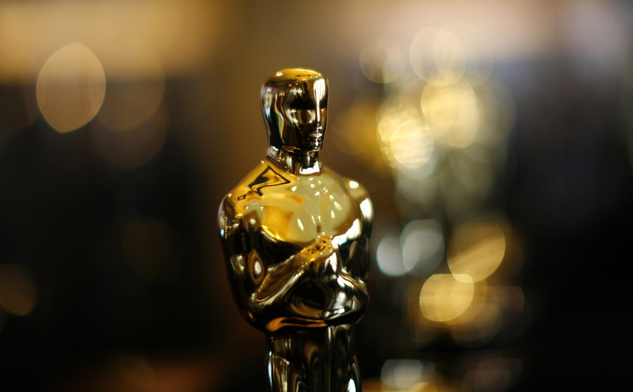 British tourists gatecrash Oscars in TV prank