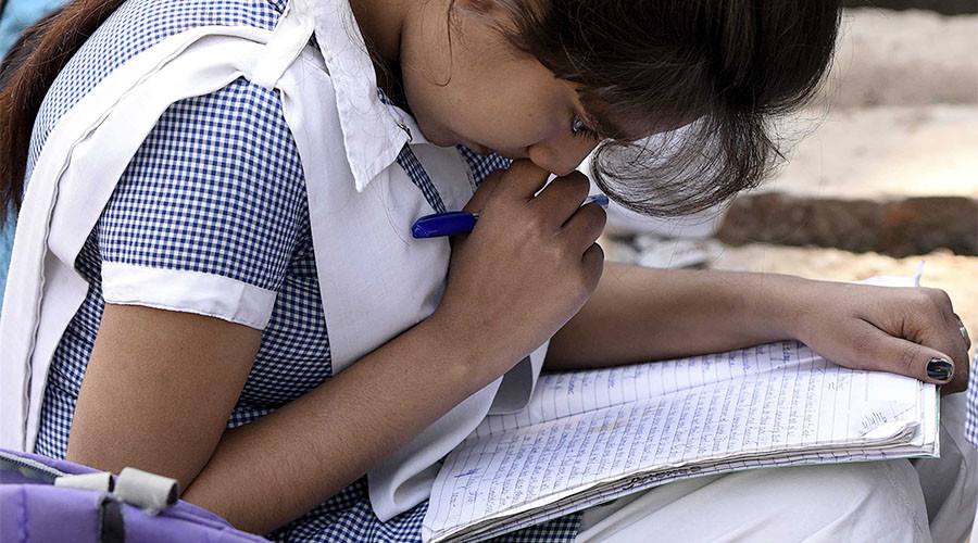 Marketing gurus: Indian temple sells ‘magical’ pens that bring students good grades