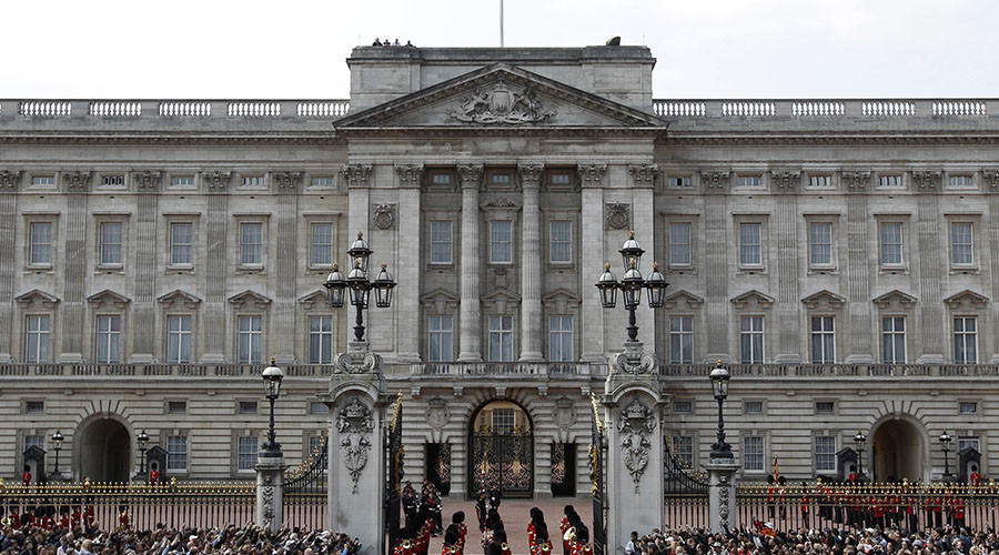 What austerity? Taxpayer-funded £369mn Buckingham Palace renovation approved