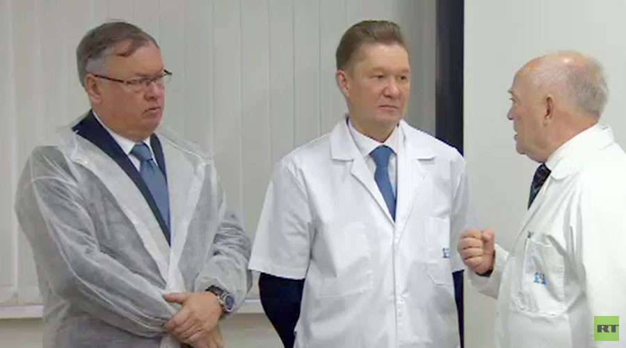 Gazprom and VTB Bank bosses personally donate to child cancer center