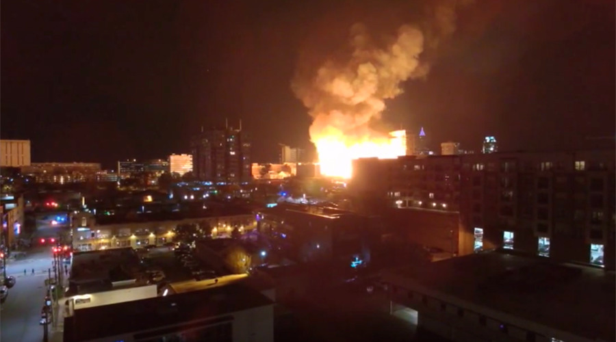 5-alarm fire rages near downtown Raleigh, North Carolina