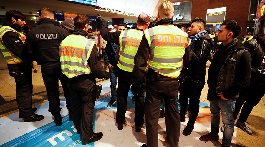 Cologne authorities could have prevented New Year's Eve sexual assaults on women – media