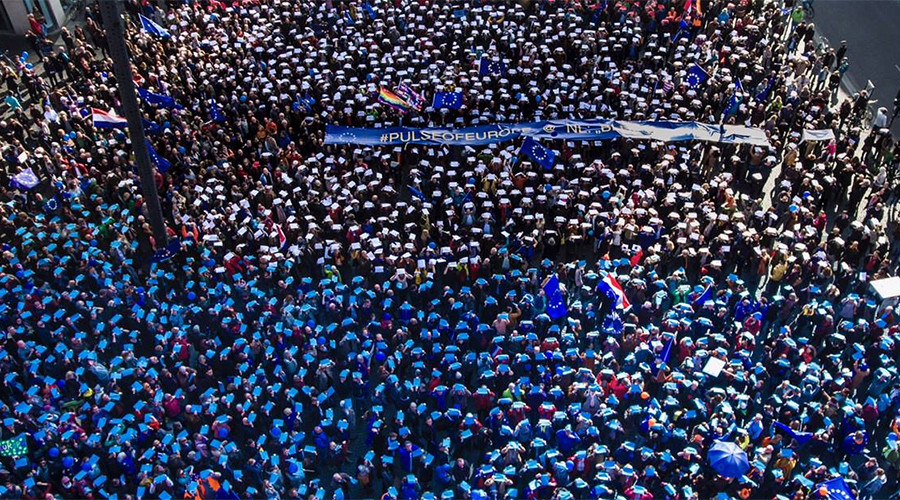 Pro-EU rallies gather thousands in dozens of cities across Europe (PHOTOS, VIDEO)