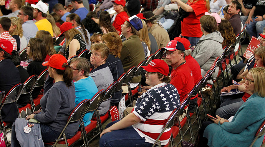 Trump holds Kentucky rally amid push of Obamacare replacement, travel ban