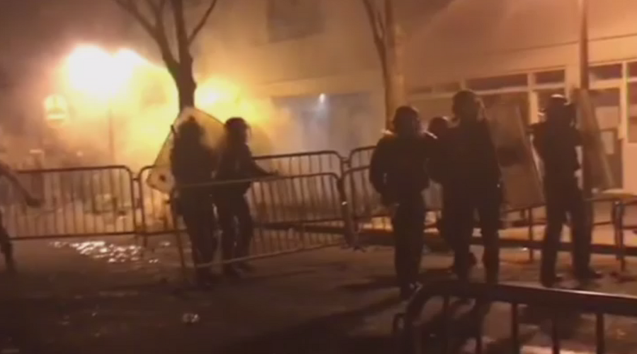 Anti-brutality protest & vigil for man killed by Paris cops turns violent (VIDEOS)