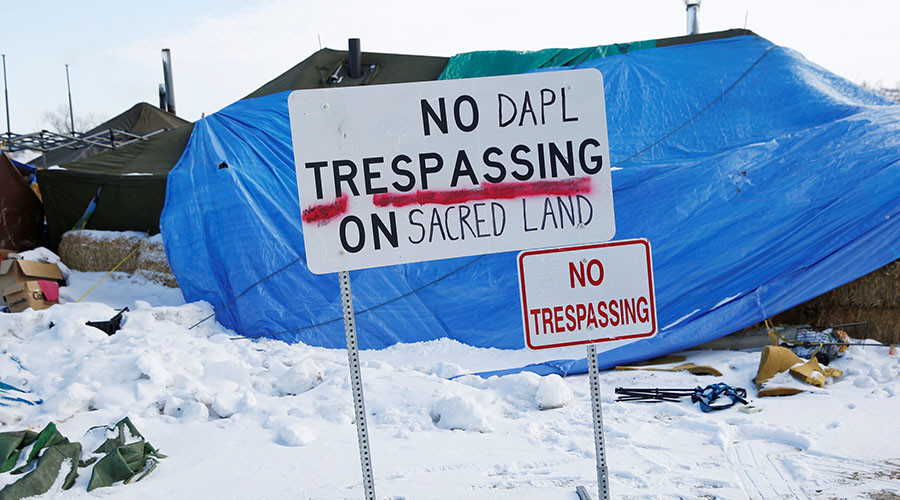 Oil placed in Dakota Access Pipeline as service set to begin