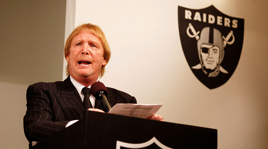 NFL takes Vegas gamble with approval to move Oakland Raiders, fans divided