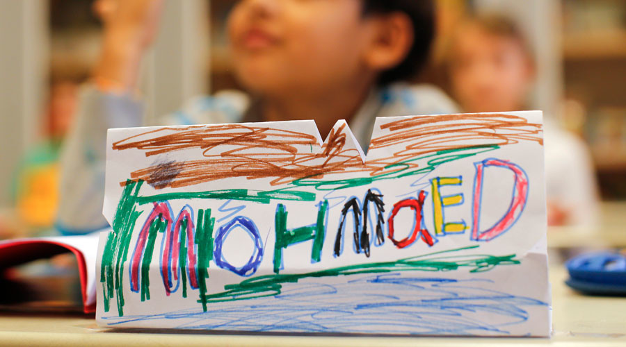 Muslim parents protest against gay teacher at Berlin preschool