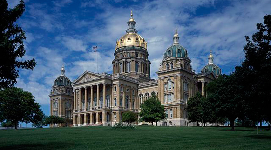Iowa governor blocks minimum wage hike approved in several counties