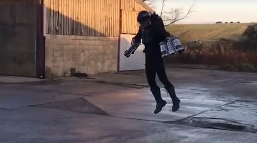 Real-life ‘Iron Man’ flying suit built by British inventor (VIDEO)