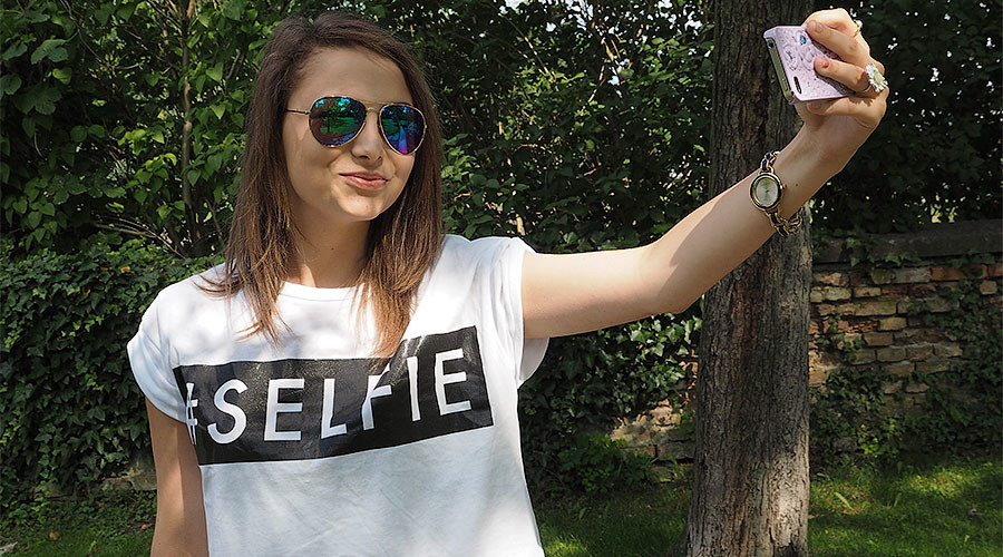 Are selfies art? New Saatchi exhibition says they are