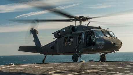 A U.S. Army UH-60 Blackhawk helicopter © Mark El-Rayes