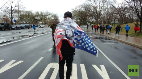 © Alexander Rubinstein