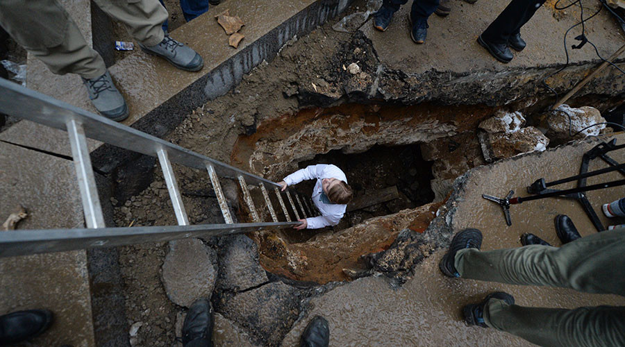 ‘Built by Ivan the Terrible’s mother’: 500yo secret ‘spy room’ found below Moscow street (VIDEO)