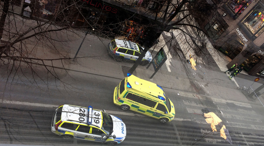 CCTV captures shocking moment truck speeds down Stockholm street (VIDEO)