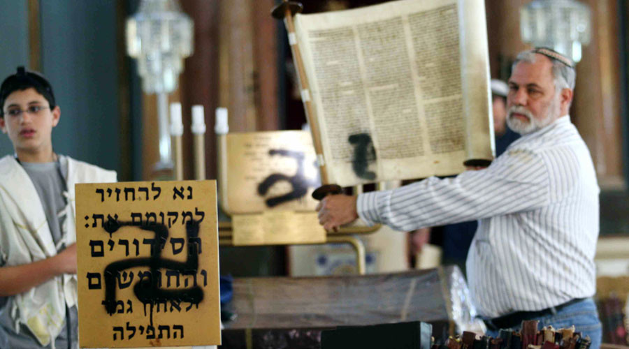 Swastikas near synagogue & market in Israeli city leave residents in shock