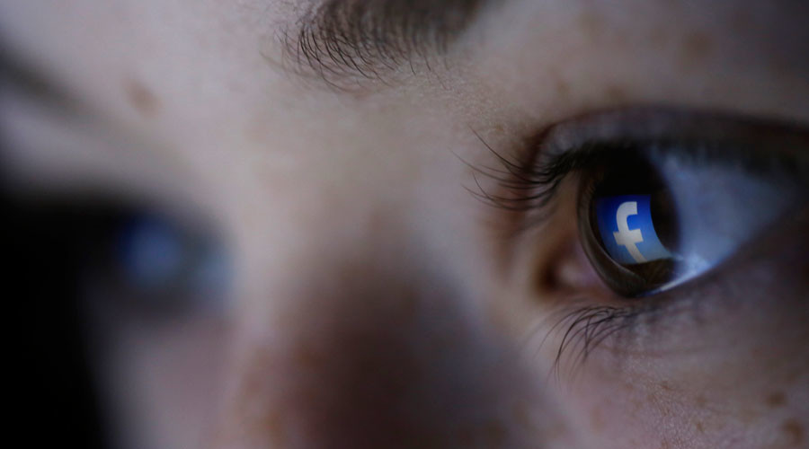 Facebook refuses to delete ‘child pornography & extremist material’